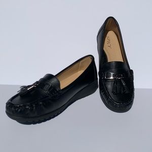 New SPICY Brand Comfy Black Loafer Tassled Shoes